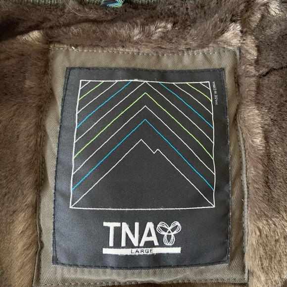 TNA winter jacket - Picture 5 of 5
